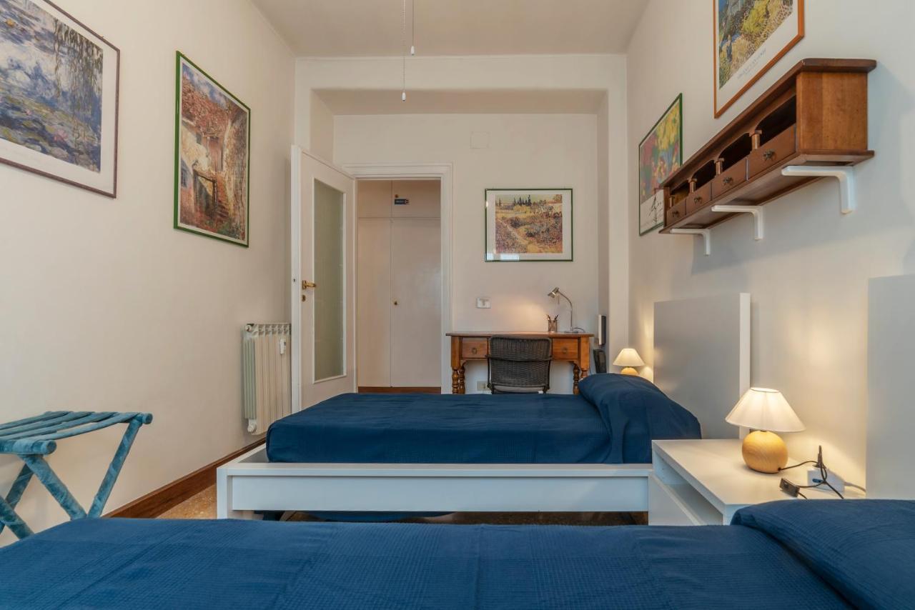 Roomy And Bright Apartment With Terrace Rome Luaran gambar